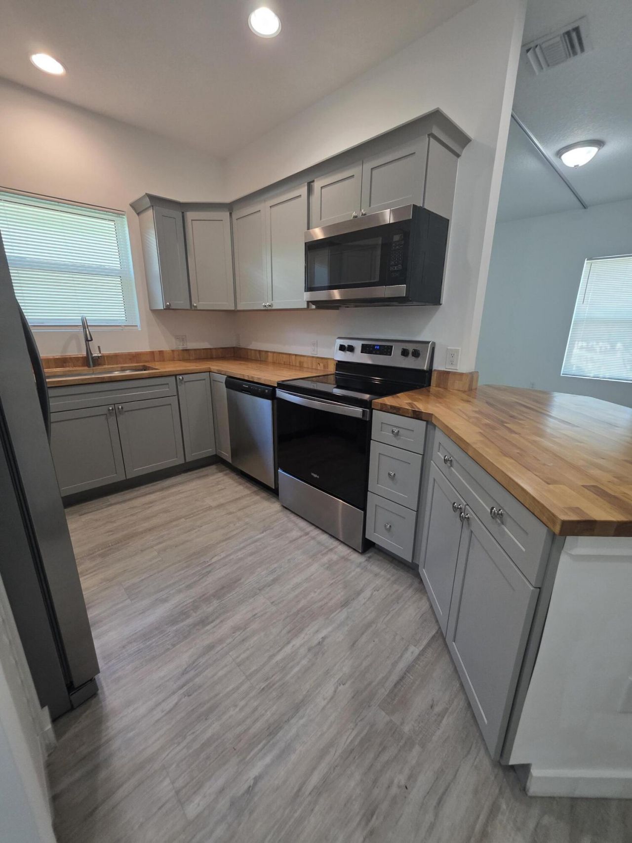 4587 Cambridge Street, Lake Worth Beach, FL 33463 Photo