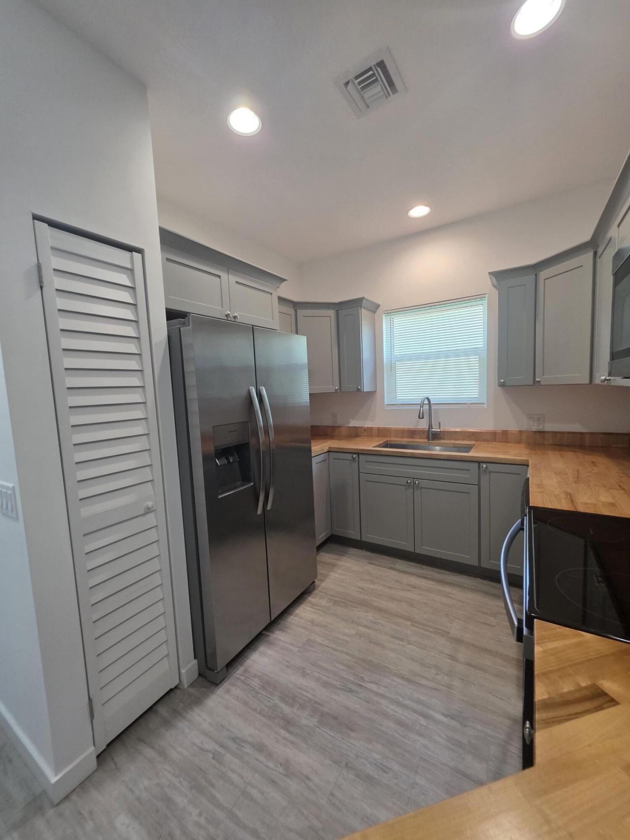 4587 Cambridge Street, Lake Worth Beach, FL 33463 Photo