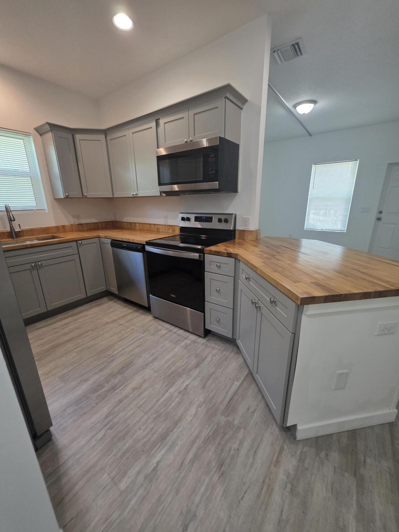 4587 Cambridge Street, Lake Worth Beach, FL 33463 Photo