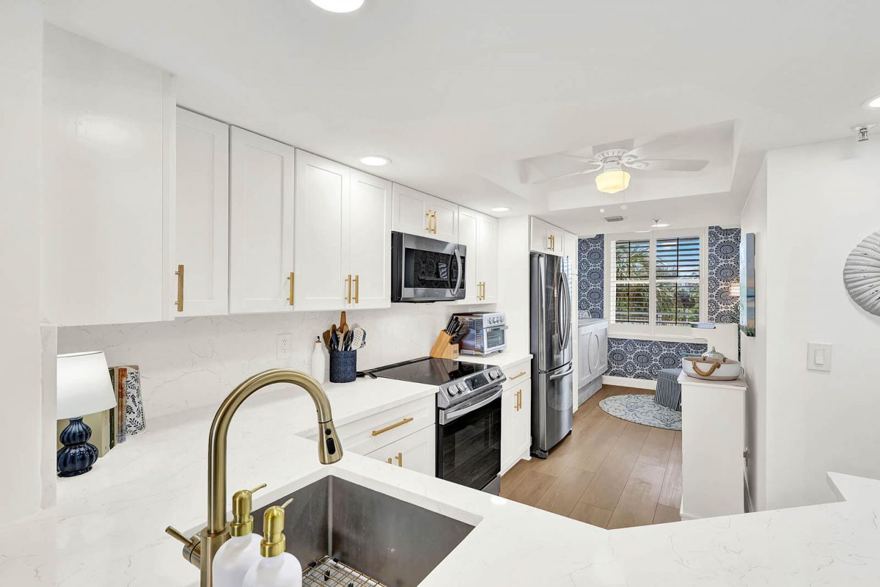 9600 S Ocean Drive, Unit 303, Jensen Beach, FL 34957 Photo
