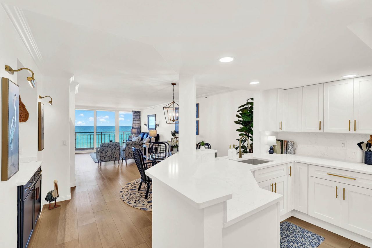 9600 S Ocean Drive, Unit 303, Jensen Beach, FL 34957 Photo