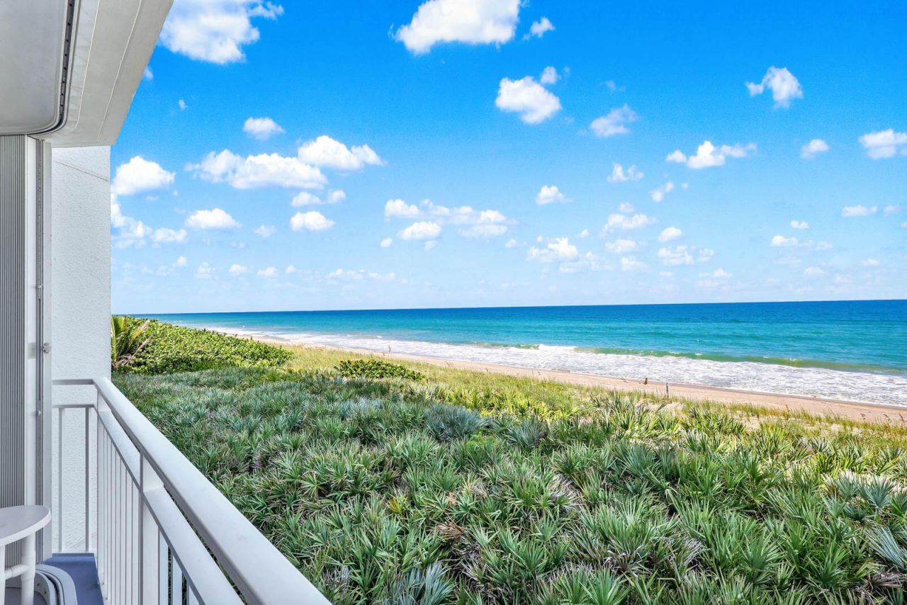 9600 S Ocean Drive, Unit 303, Jensen Beach, FL 34957 Photo