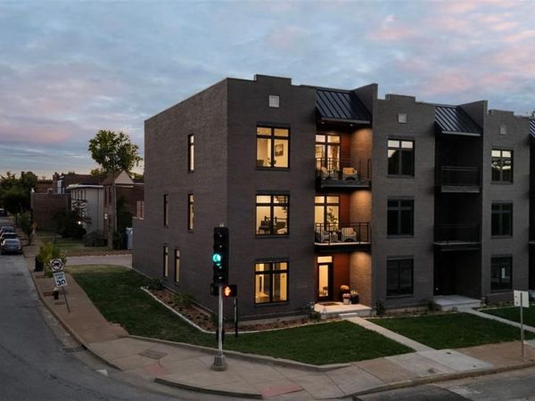 4302 Arsenal Street, St Louis, MO 63116