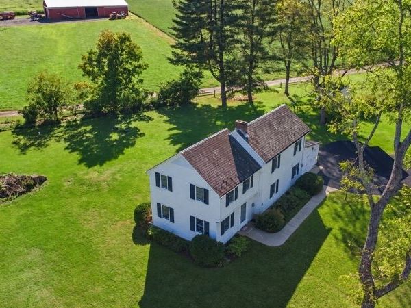 132 Valley Station Rd, Bethlehem, NJ 08802