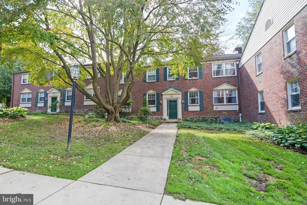 500 E LANCASTER AVENUE , WAYNE, PA 19087