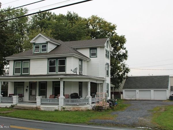104-106 W MAIN STREET, REINHOLDS, PA 17569