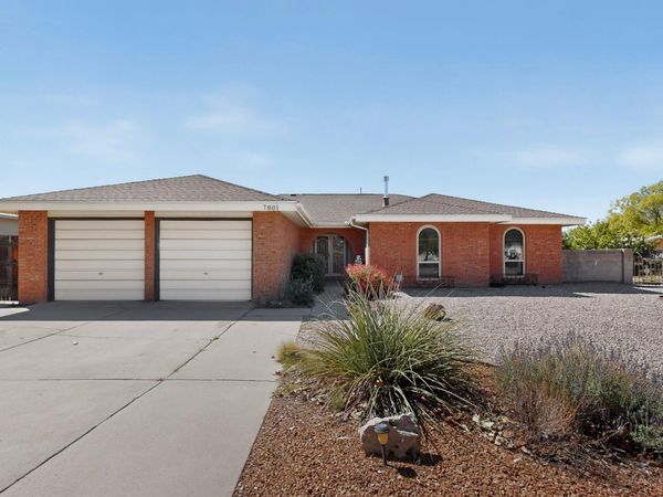 7801 Pioneer Trail NE, Albuquerque, NM 87109