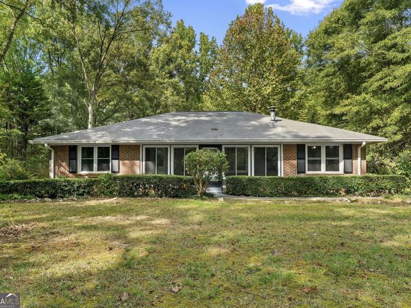 195 Rosewood Avenue, Tyrone, GA 30290