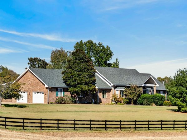 3901 Dortch Rd, Adams, TN 37010
