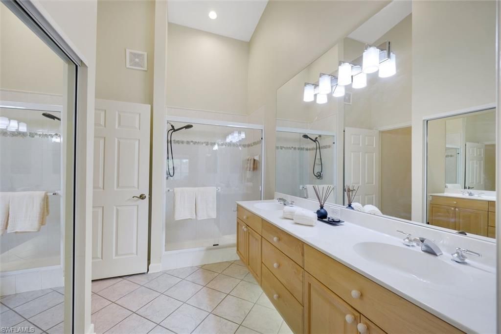 6590 Beach Resort Dr , Unit 2, Naples, FL 34114 Photo
