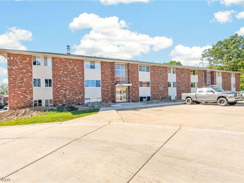 4349 Inner Circle Drive , Unit B5, Brunswick, OH 44212 Photo 3
