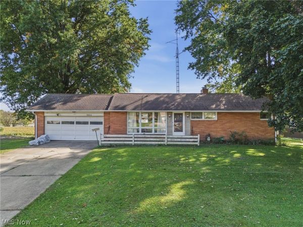 7660 Brookview Street , Louisville, OH 44641