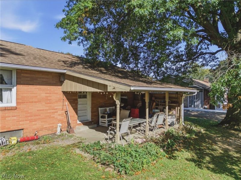 7660 Brookview Street, Louisville, OH 44641 Photo 13