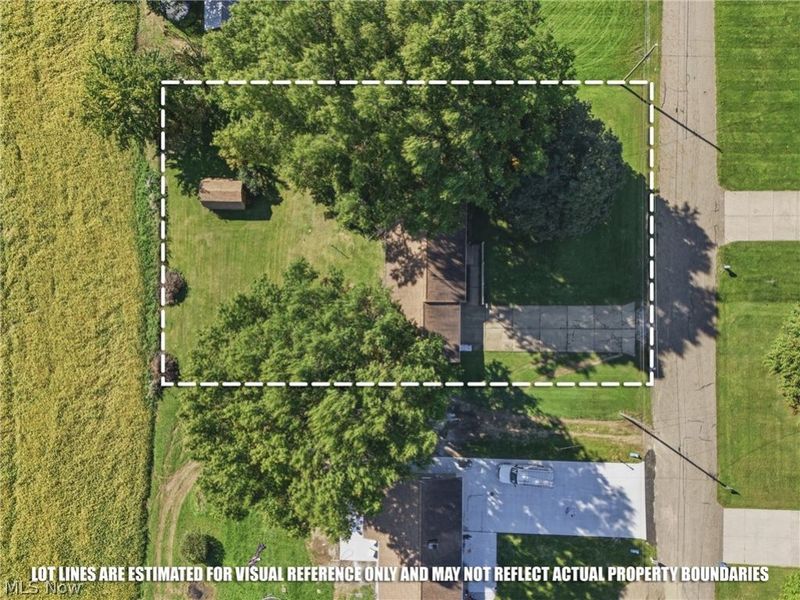 7660 Brookview Street, Louisville, OH 44641 Photo 17