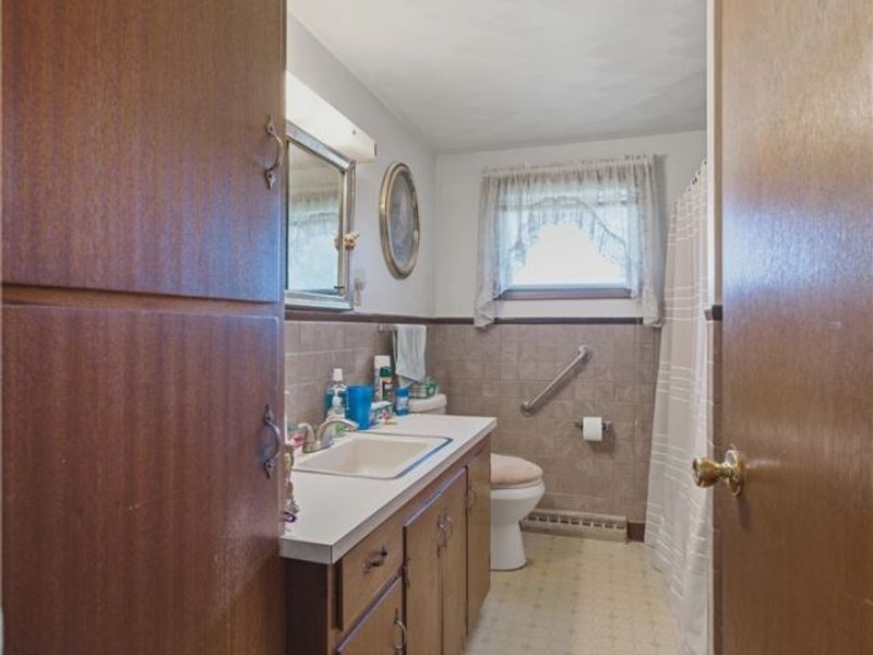 7660 Brookview Street, Louisville, OH 44641 Photo 35
