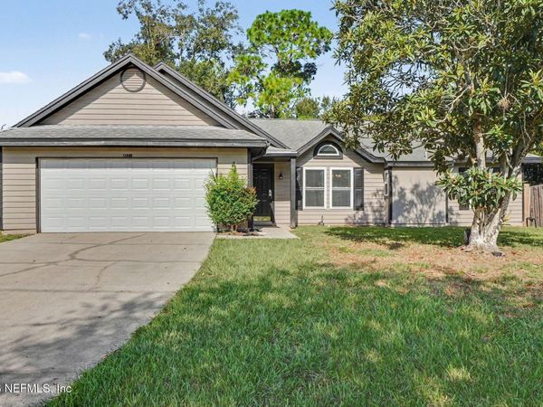 8631 CREEDMOOR Place, Jacksonville, FL 32244