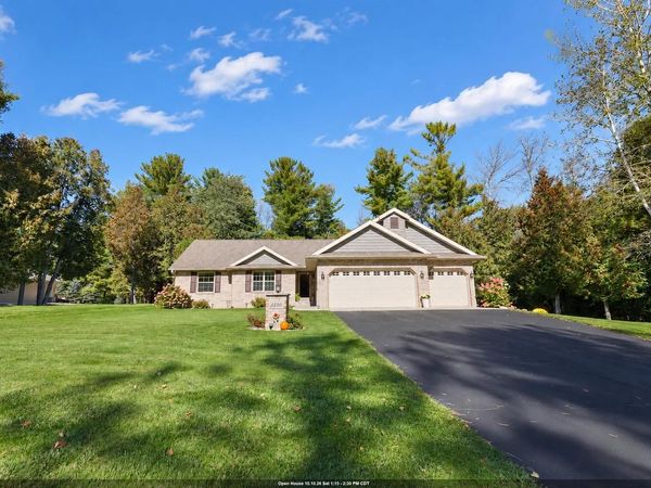3330 TARRAGON TRAIL, Green Bay, WI 54313