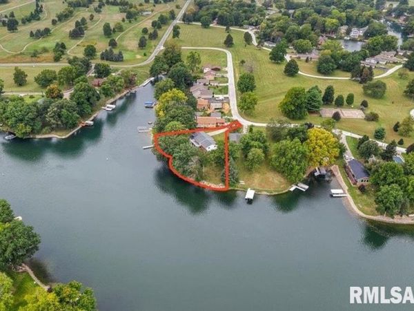 516 JUNIPER Drive, Petersburg, IL 62675