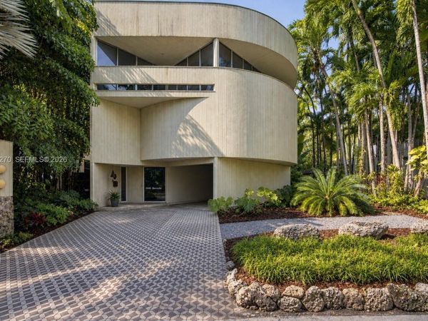 3546 N Bay Homes Dr , Coconut Grove, FL 33133