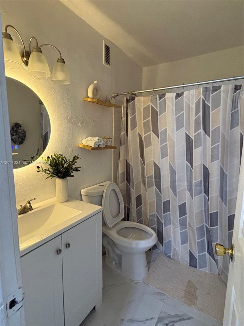 11309 SW 200th St , Unit 104-C, Miami, FL 33157 Photo