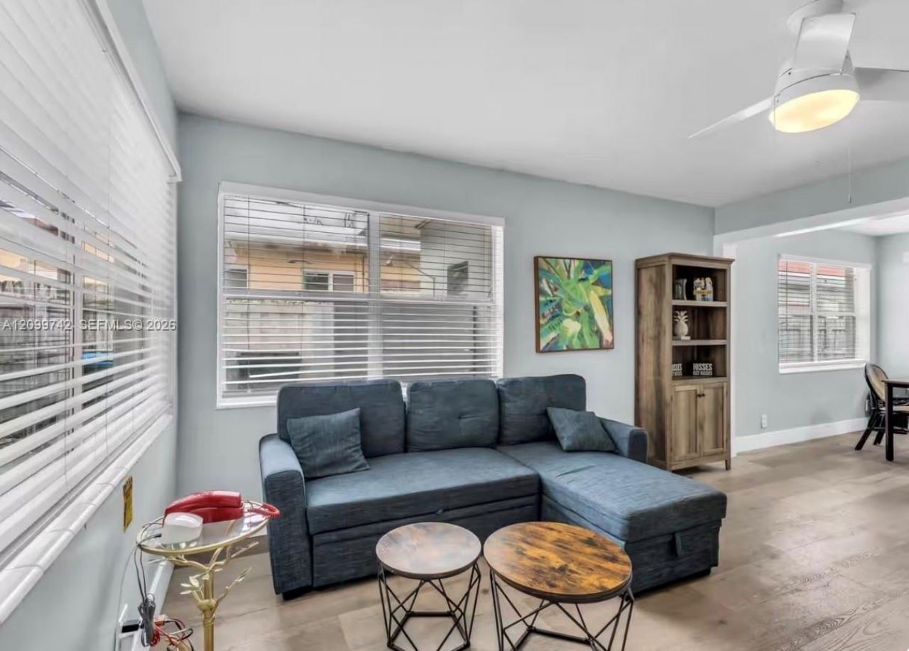318 Walnut St , Hollywood, FL 33019 Photo