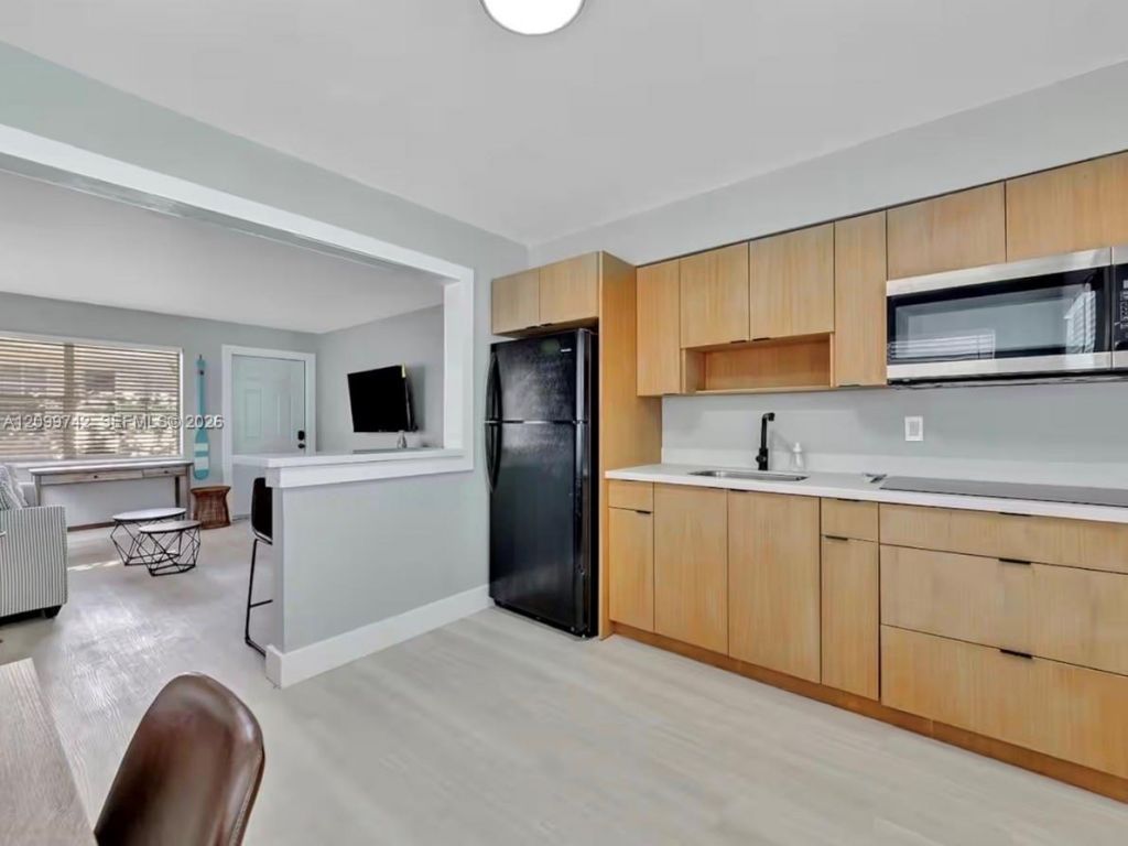 318 Walnut St , Hollywood, FL 33019 Photo