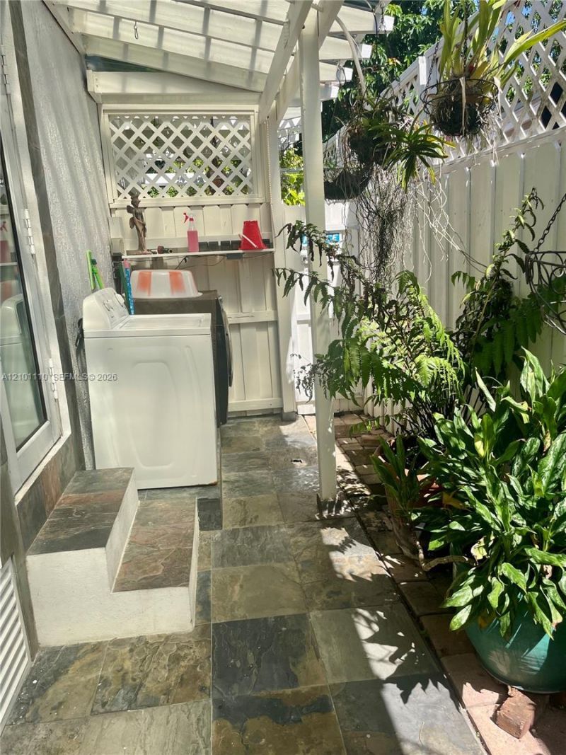 4101 NW 5th St, Unit 2, Miami, FL 33126 Photo