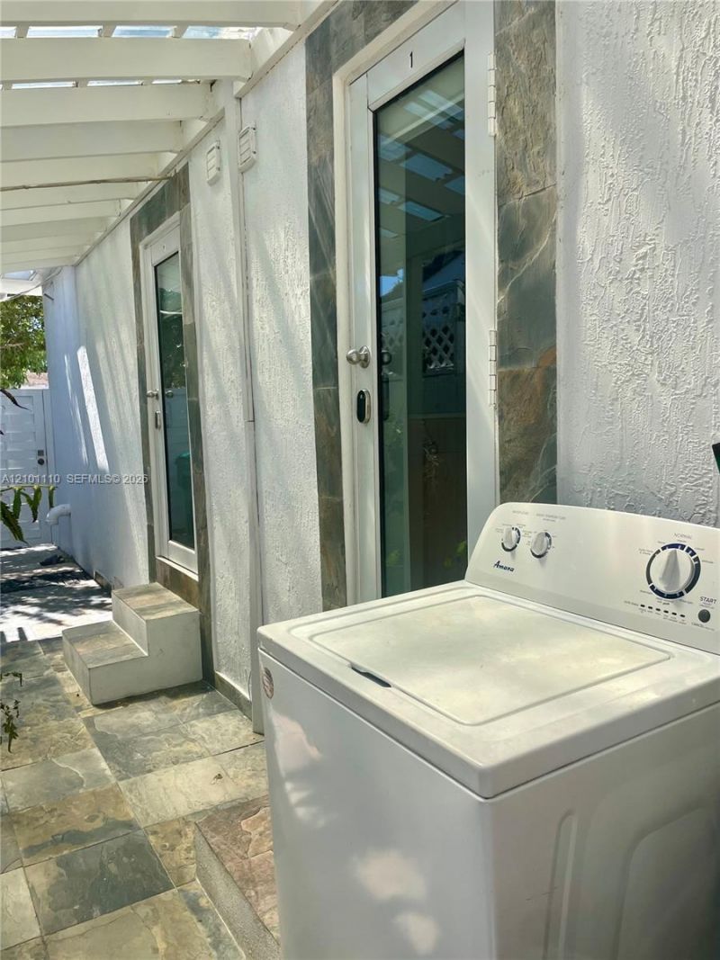 4101 NW 5th St, Unit 2, Miami, FL 33126 Photo