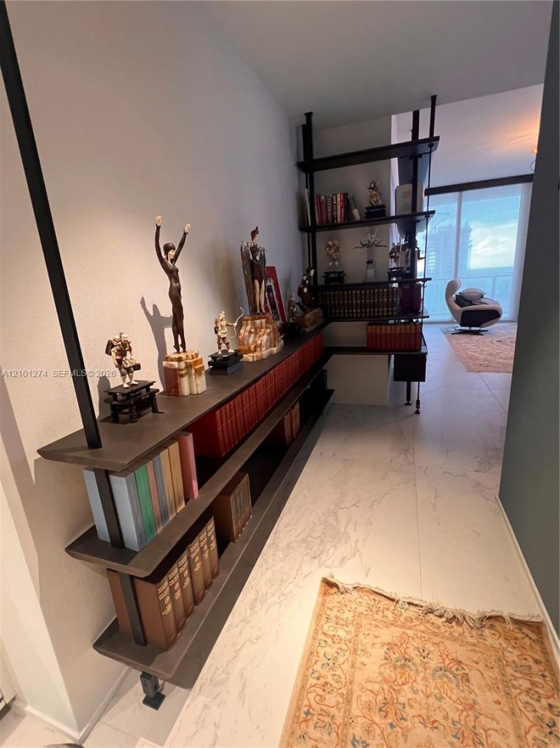 1000 Biscayne Blvd , Unit 4402, Miami, FL 33132 Photo