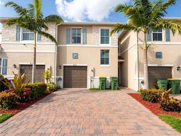 831 SE 16th Ct , Homestead, FL 33034
