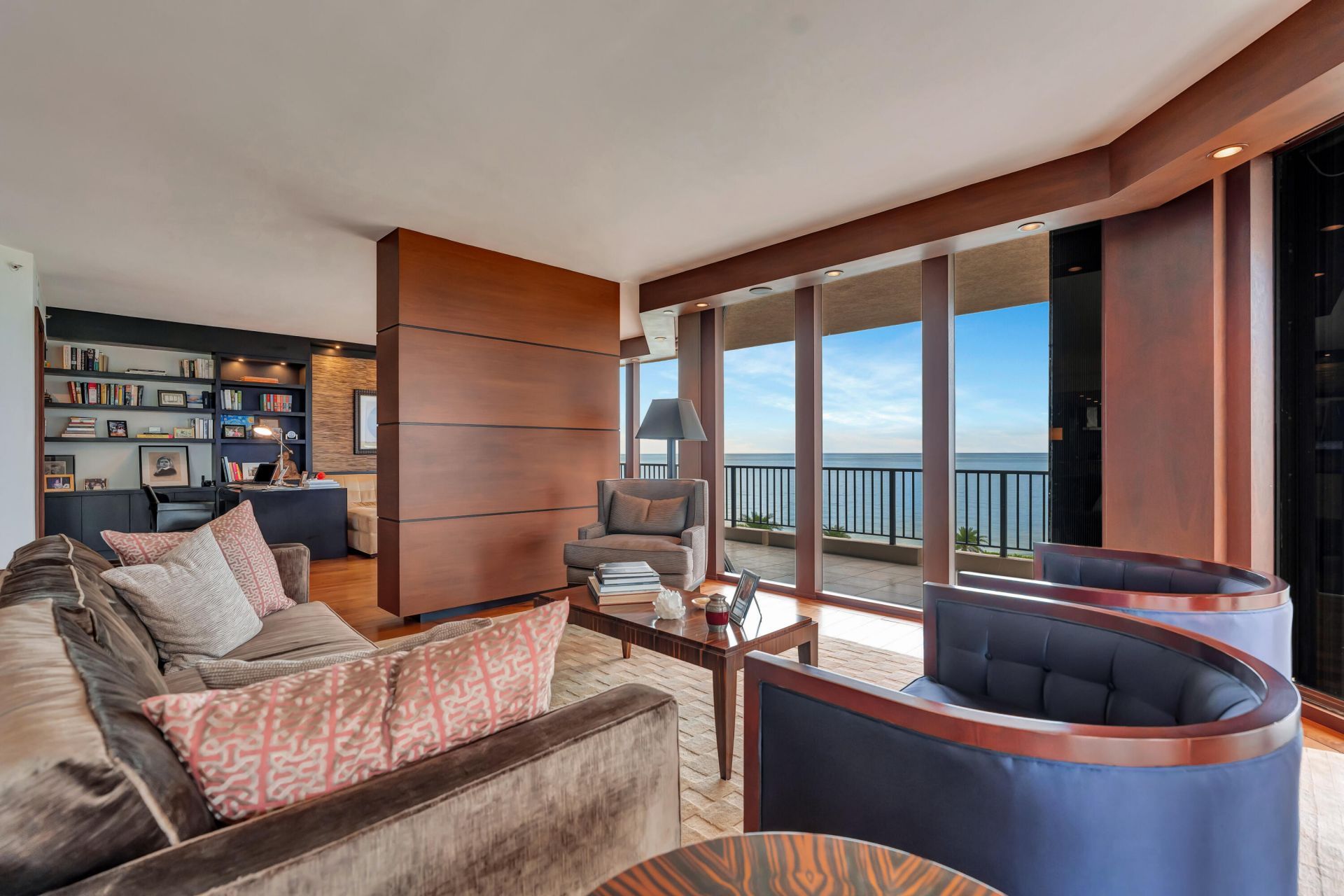 570 Ocean Drive, Unit 602, Juno Beach, FL 33408 Photo