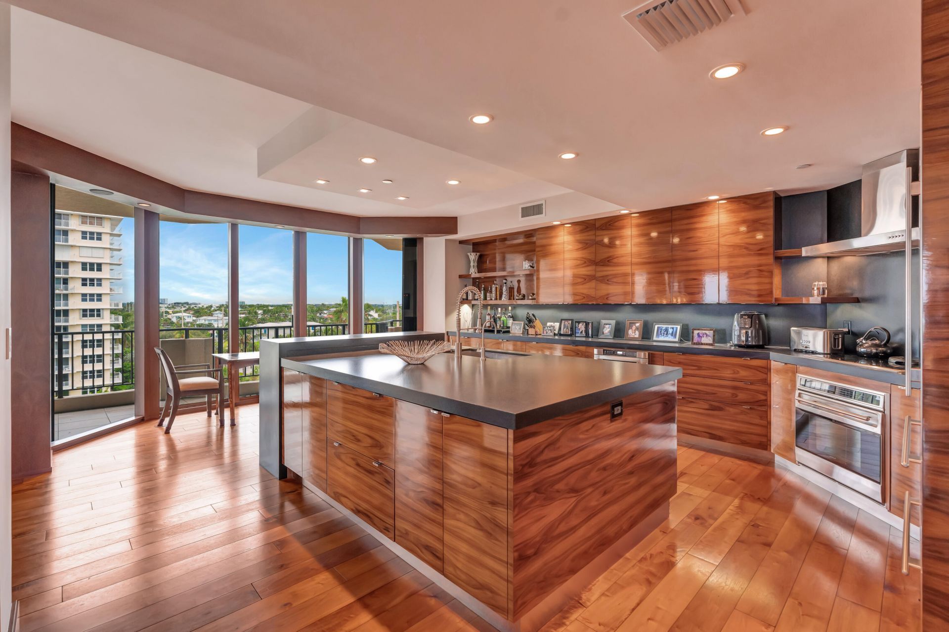 570 Ocean Drive, Unit 602, Juno Beach, FL 33408 Photo
