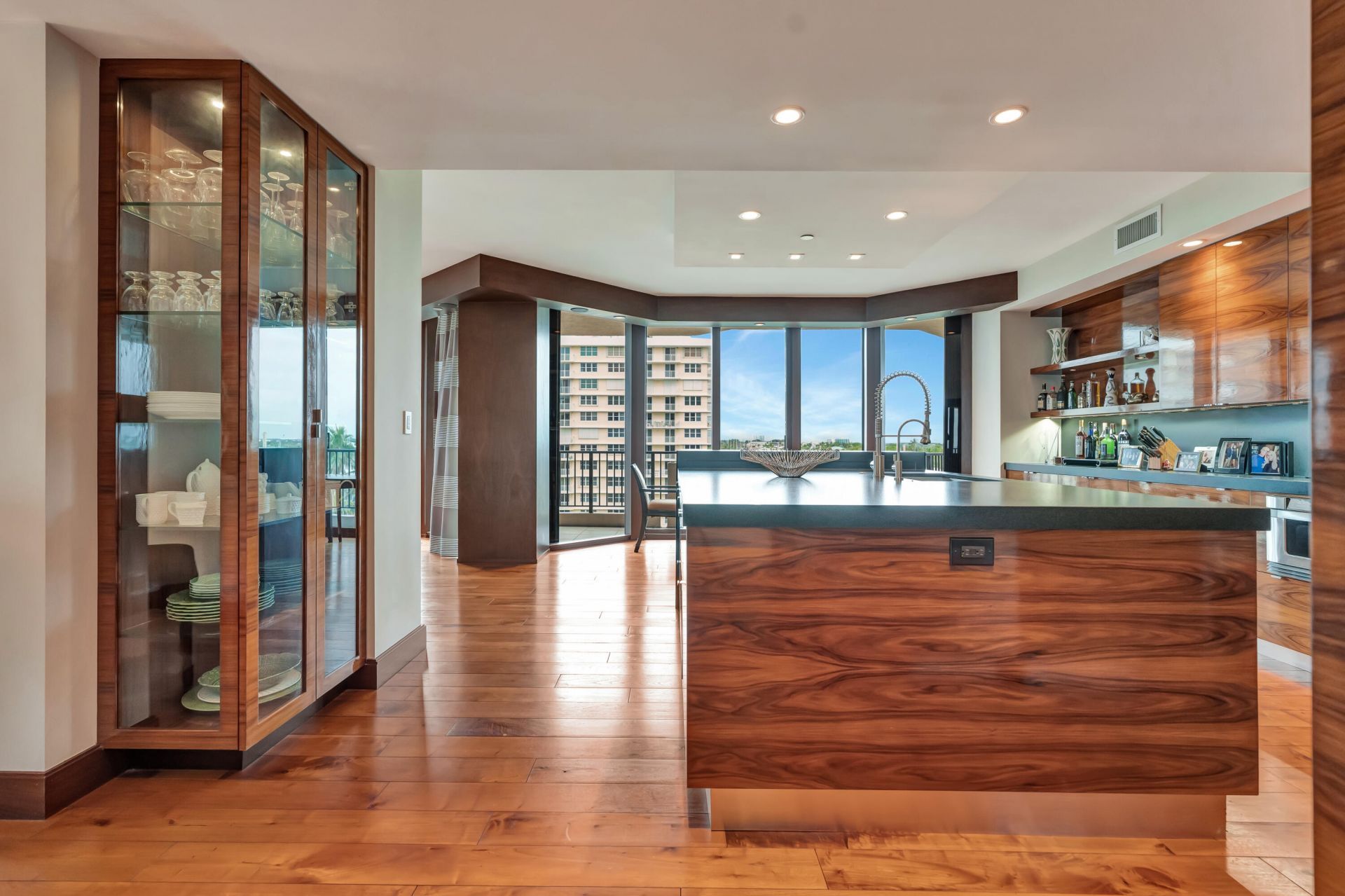 570 Ocean Drive, Unit 602, Juno Beach, FL 33408 Photo
