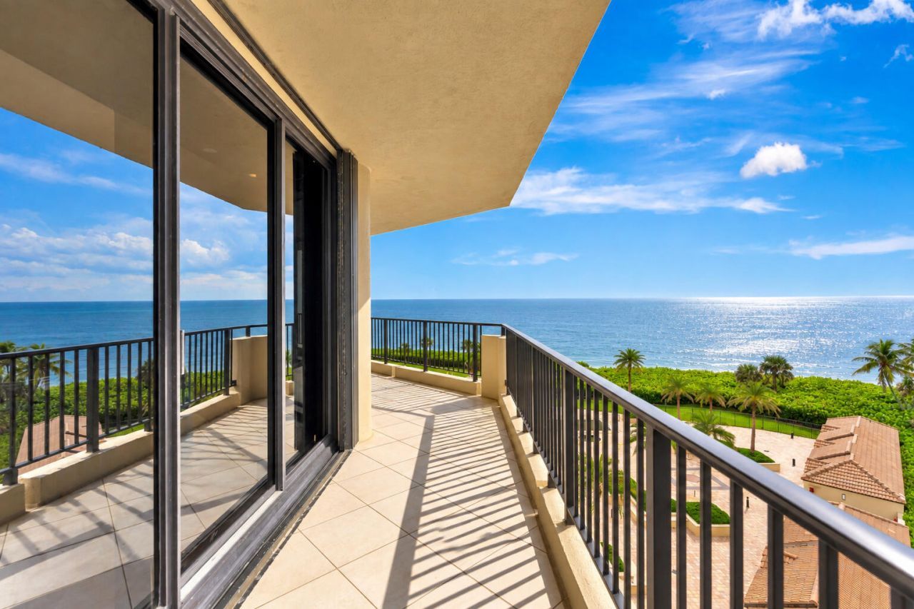 570 Ocean Drive, Unit 602, Juno Beach, FL 33408 Photo