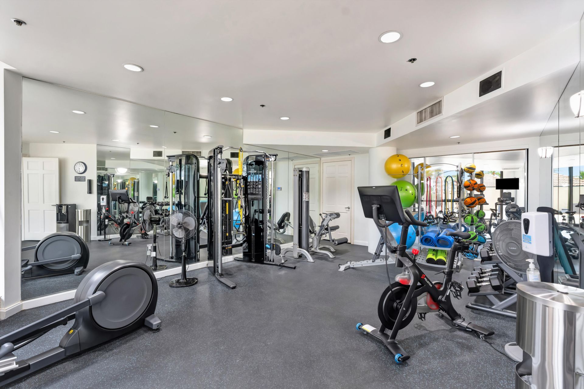 570 Ocean Drive, Unit 602, Juno Beach, FL 33408 Photo