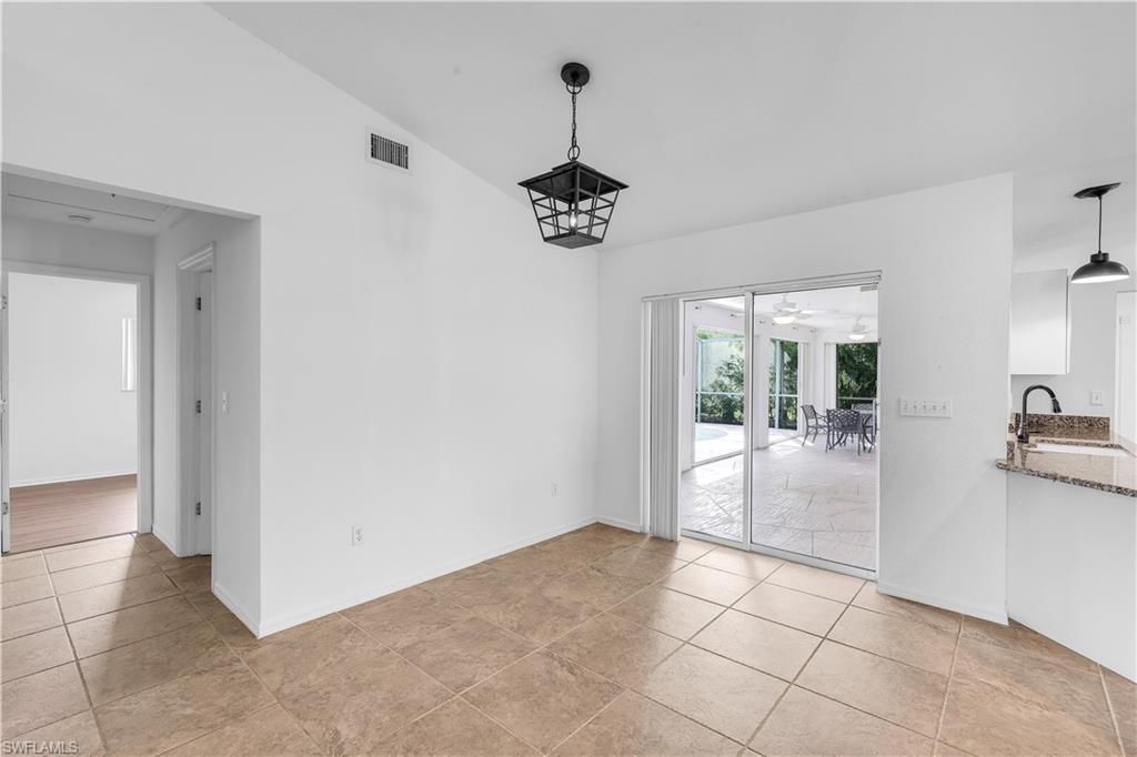 310 SE 23rd St, Cape Coral, FL 33990 Photo