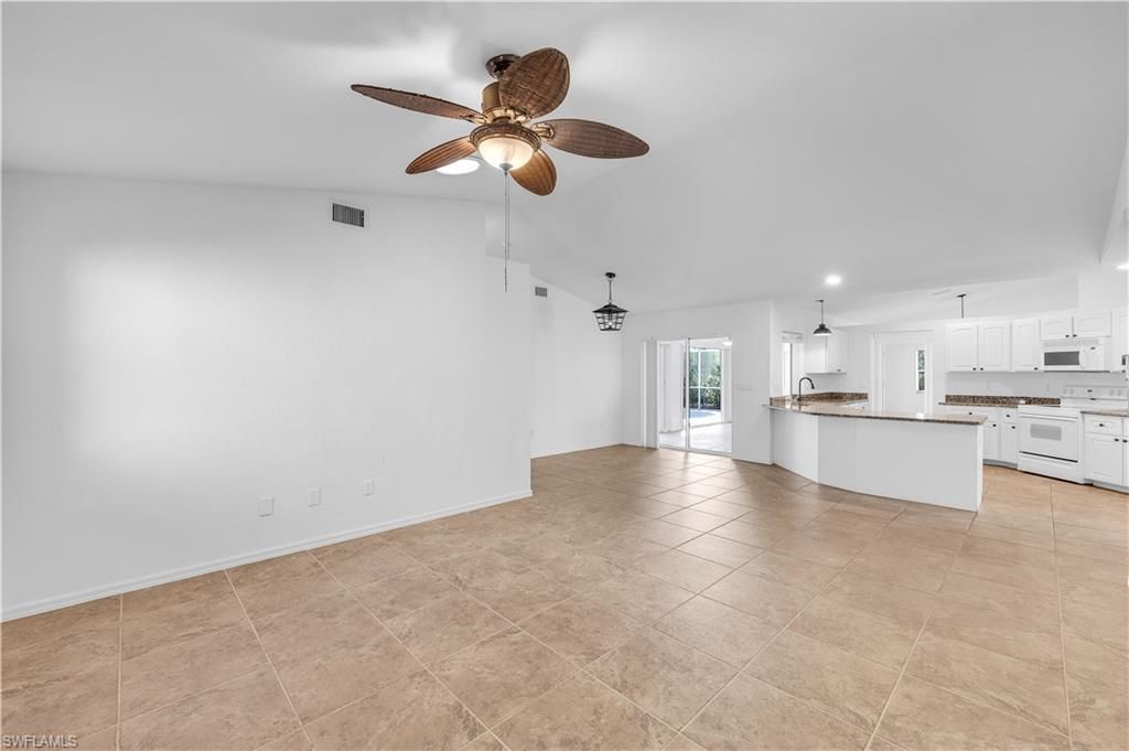 310 SE 23rd St, Cape Coral, FL 33990 Photo