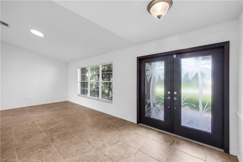 310 SE 23rd St, Cape Coral, FL 33990 Photo
