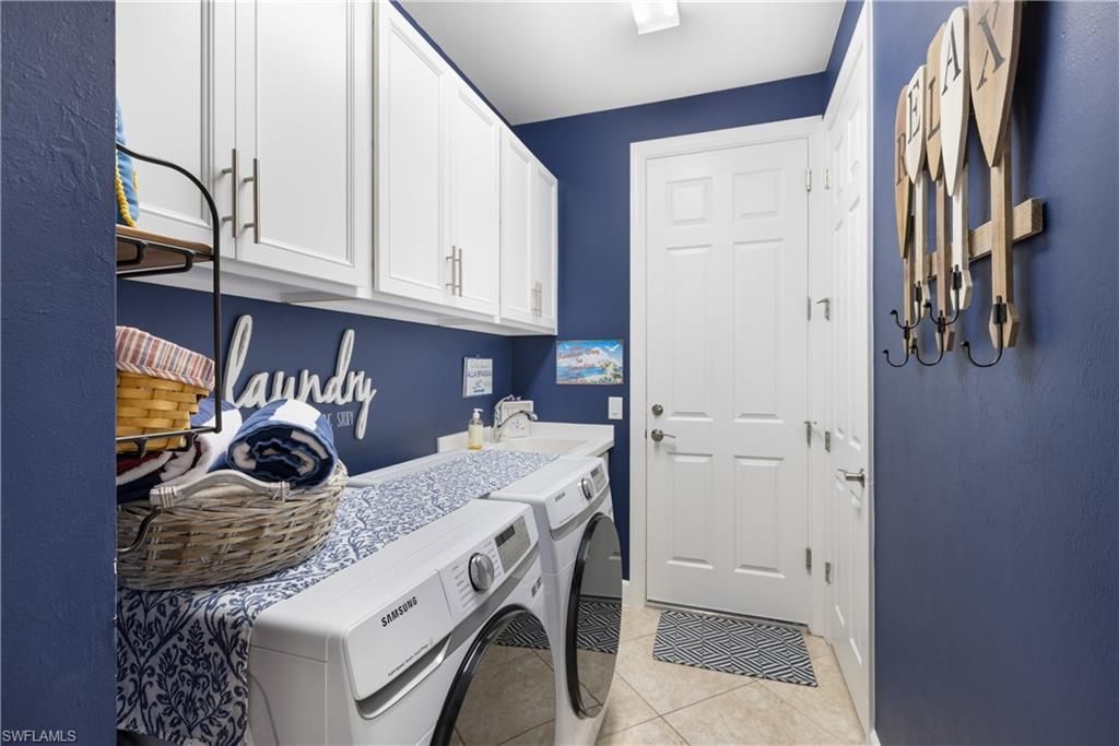 7602 Jacaranda Ln, Naples, FL 34114 Photo