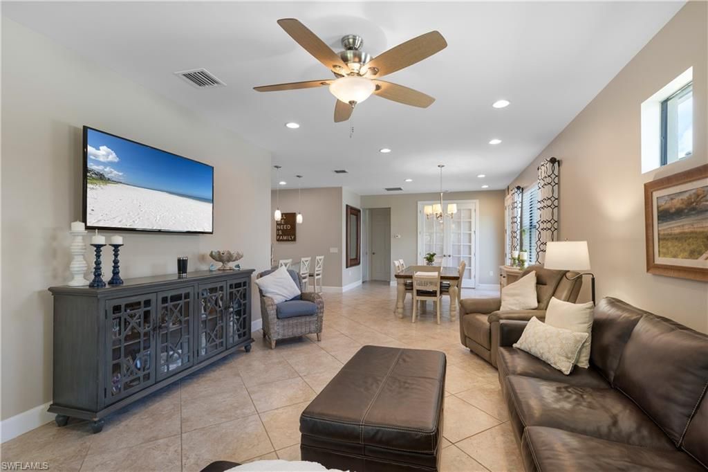 7602 Jacaranda Ln, Naples, FL 34114 Photo
