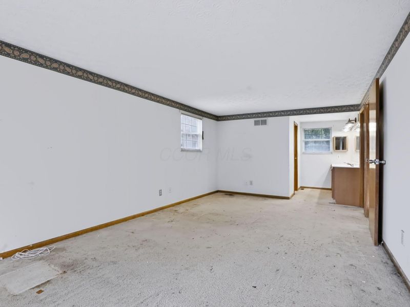 1348 Haybrook Drive, Columbus, OH 43230 Photo 32