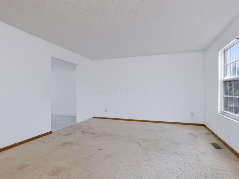 1348 Haybrook Drive, Columbus, OH 43230 Photo 5