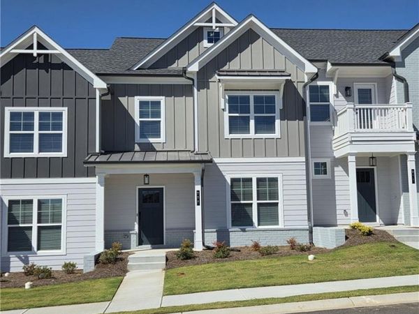 208 Grand Highlands Court , Winder, GA 30680