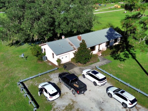402 N Center Street, Pierson, FL 32180