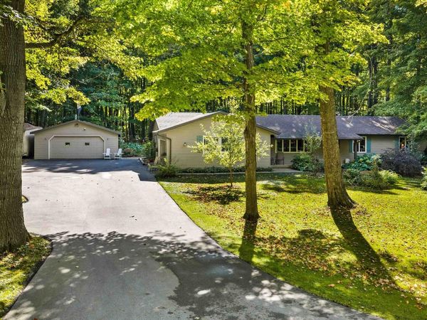 5485 N MAPLE HEIGHTS CIRCLE, Sturgeon Bay, WI 54235