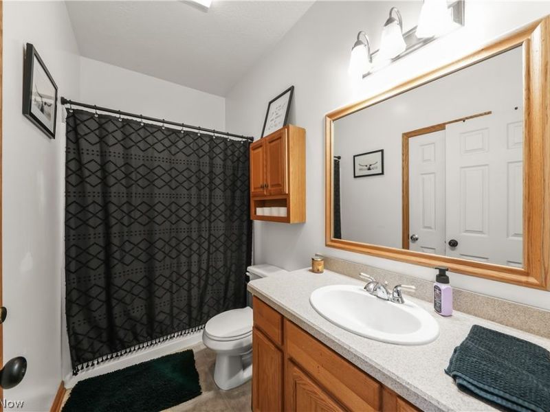 5715 Ashton Woods Circle, Ravenna, OH 44266 Photo 13