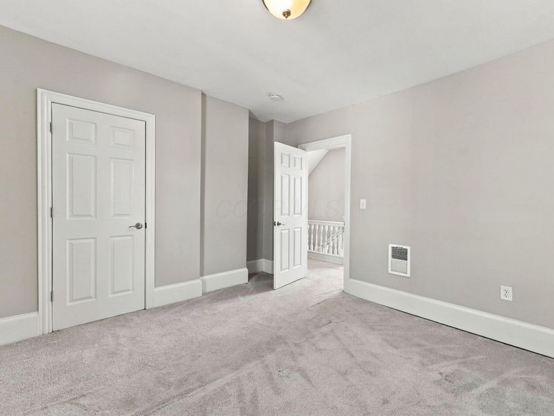 879 Linwood Avenue, Columbus, OH 43206 Photo 27