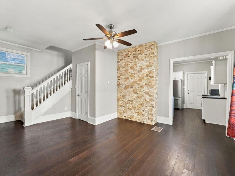 879 Linwood Avenue, Columbus, OH 43206 Photo 7