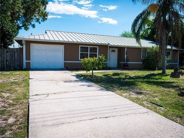 9140 San Carlos BLVD , FORT MYERS, FL 33967