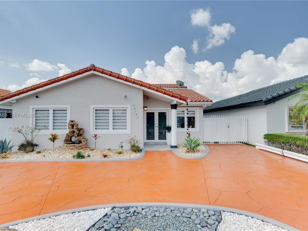 13362 SW 28th St , Miami, FL 33175